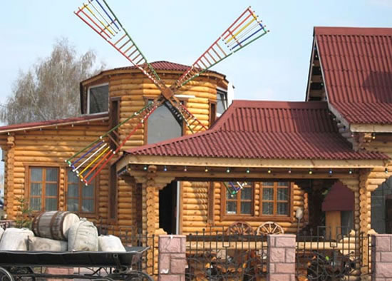 деревянный дом с односкатной крышей